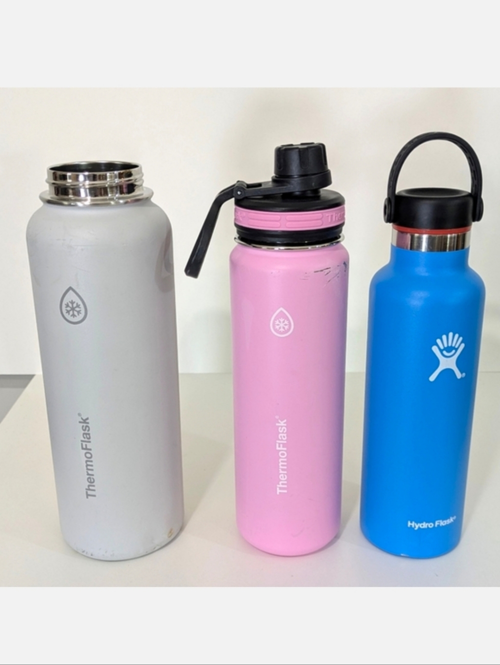 3 ThermoFlask & HydroFlask Water Bottles - Grey, Pink & Blue - 21oz, 24oz, 40oz